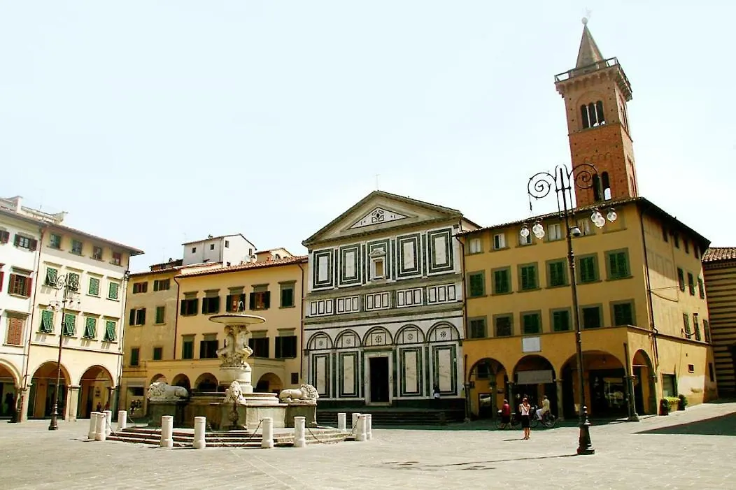 L'Alloggio Di Anna Maria Mansarda Con Bagno Privato Empoli Italië